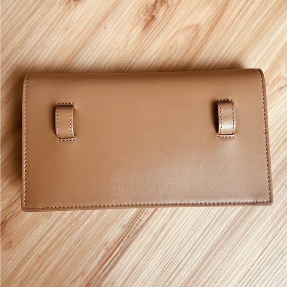 ❌❌❌ SOLD ❌❌❌ Burberry Quilted TB Envelope Belt Bag - Picture 5 of 15